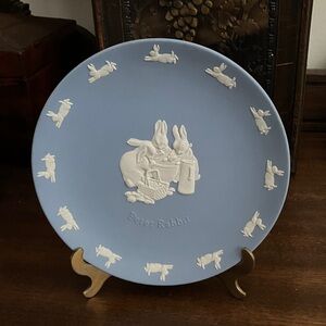 Vintage Wedgwood, M. Warne & Co., Peter Rabbit Jasperware Plate, 6.5”